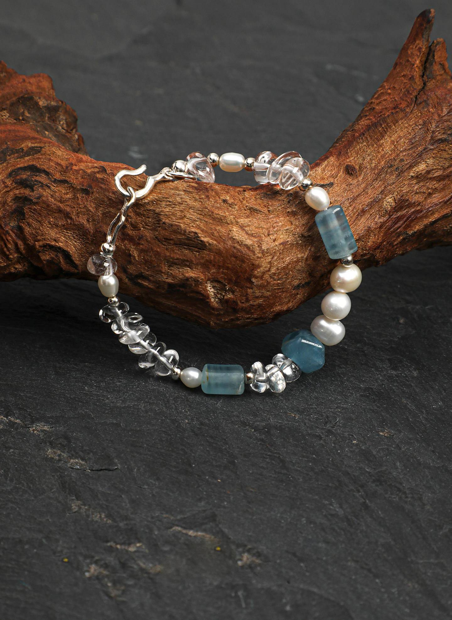 Azure Moon Pearl Bracelet