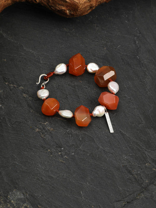 Carnelian Baroque Pearl Bracelet