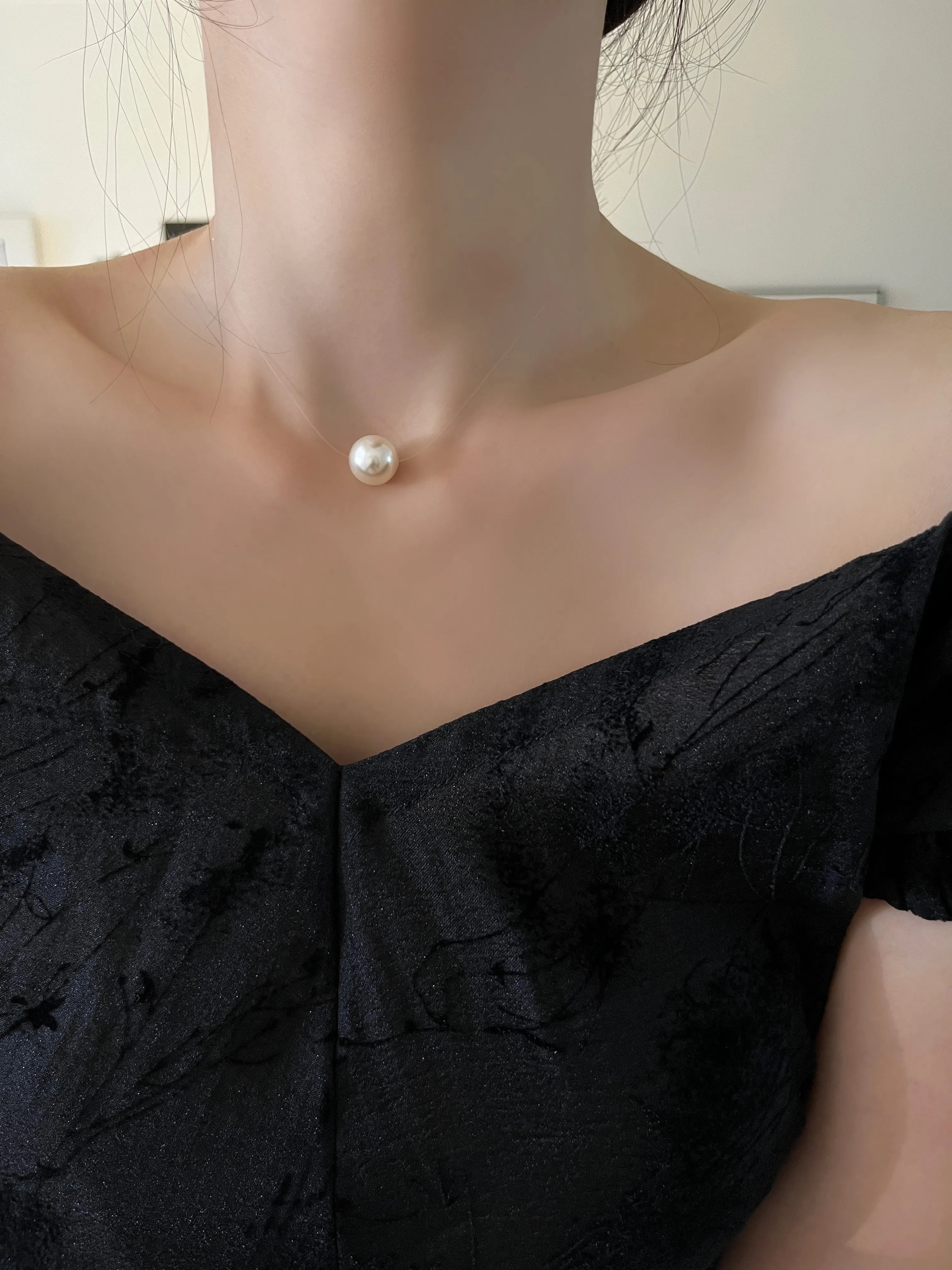 Minimalist Pearl Mermaid Tear Necklace