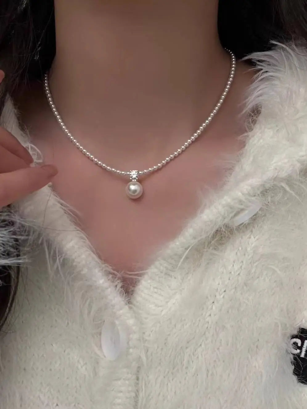 Minimalist Pearl Necklace