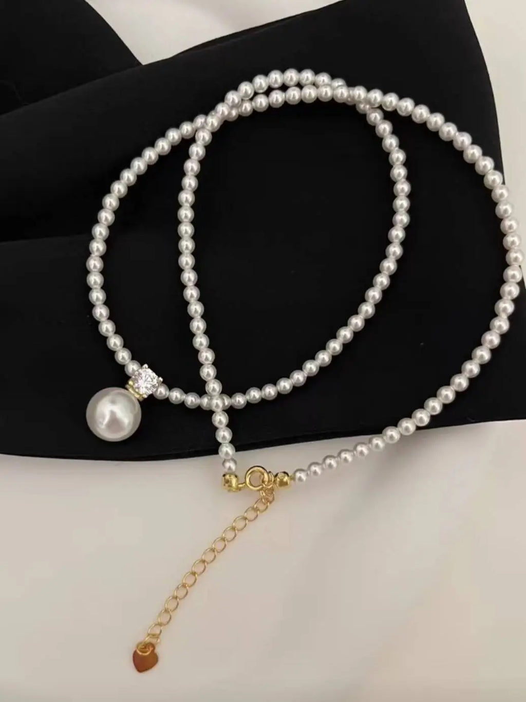 Minimalist Pearl Necklace