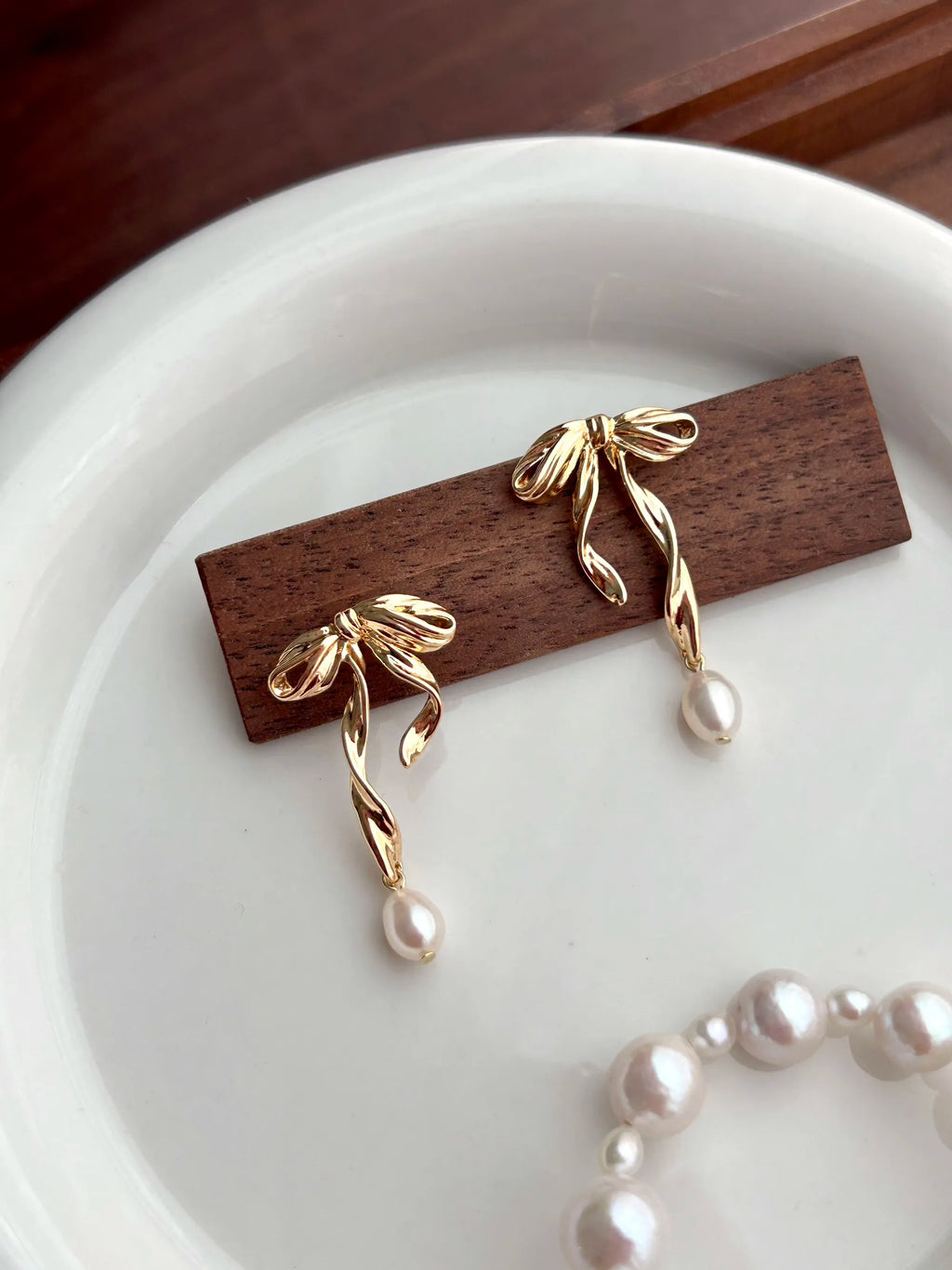 Ribbon Bow Pearl Earrings