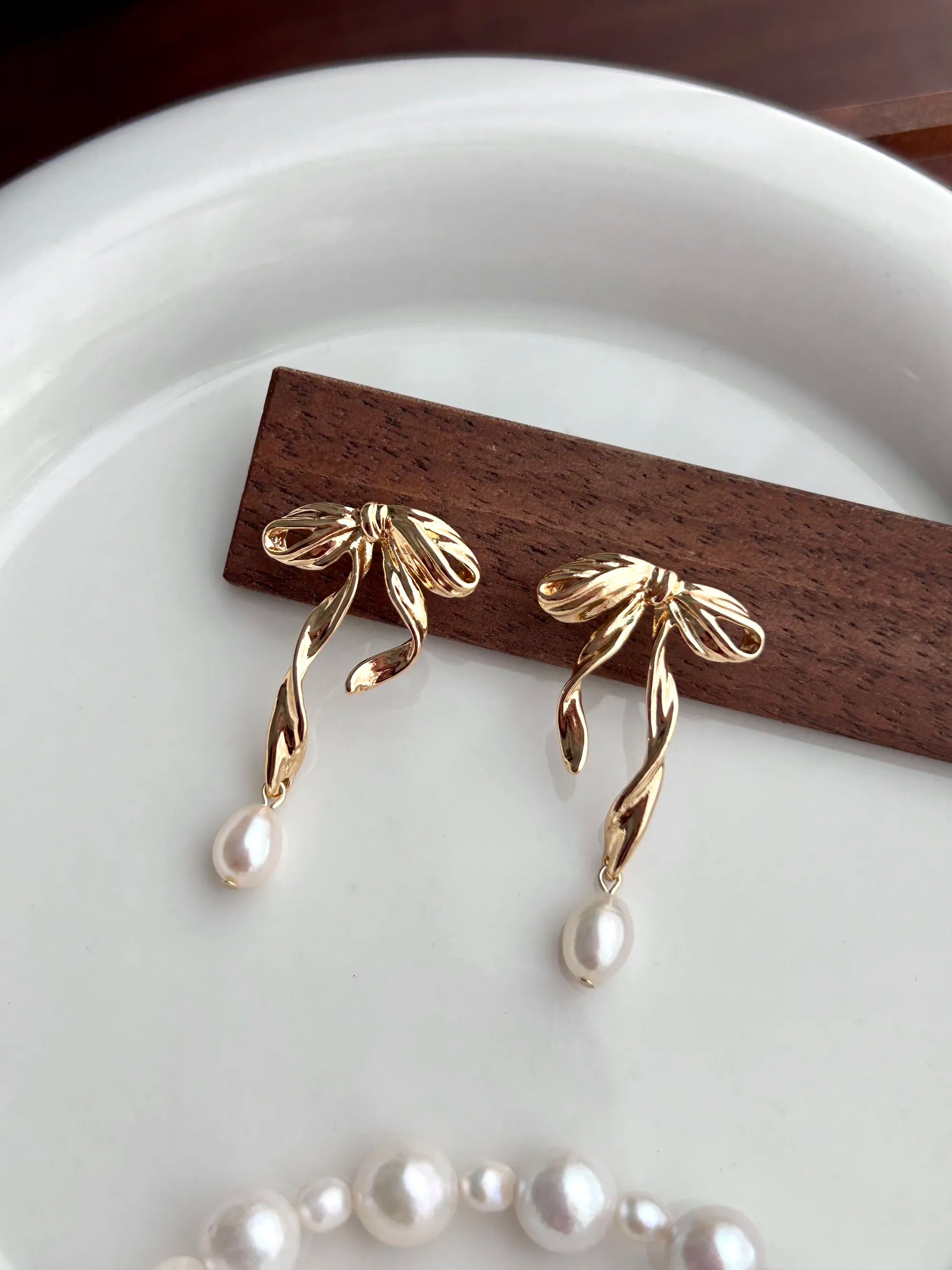 Ribbon Bow Pearl Earrings