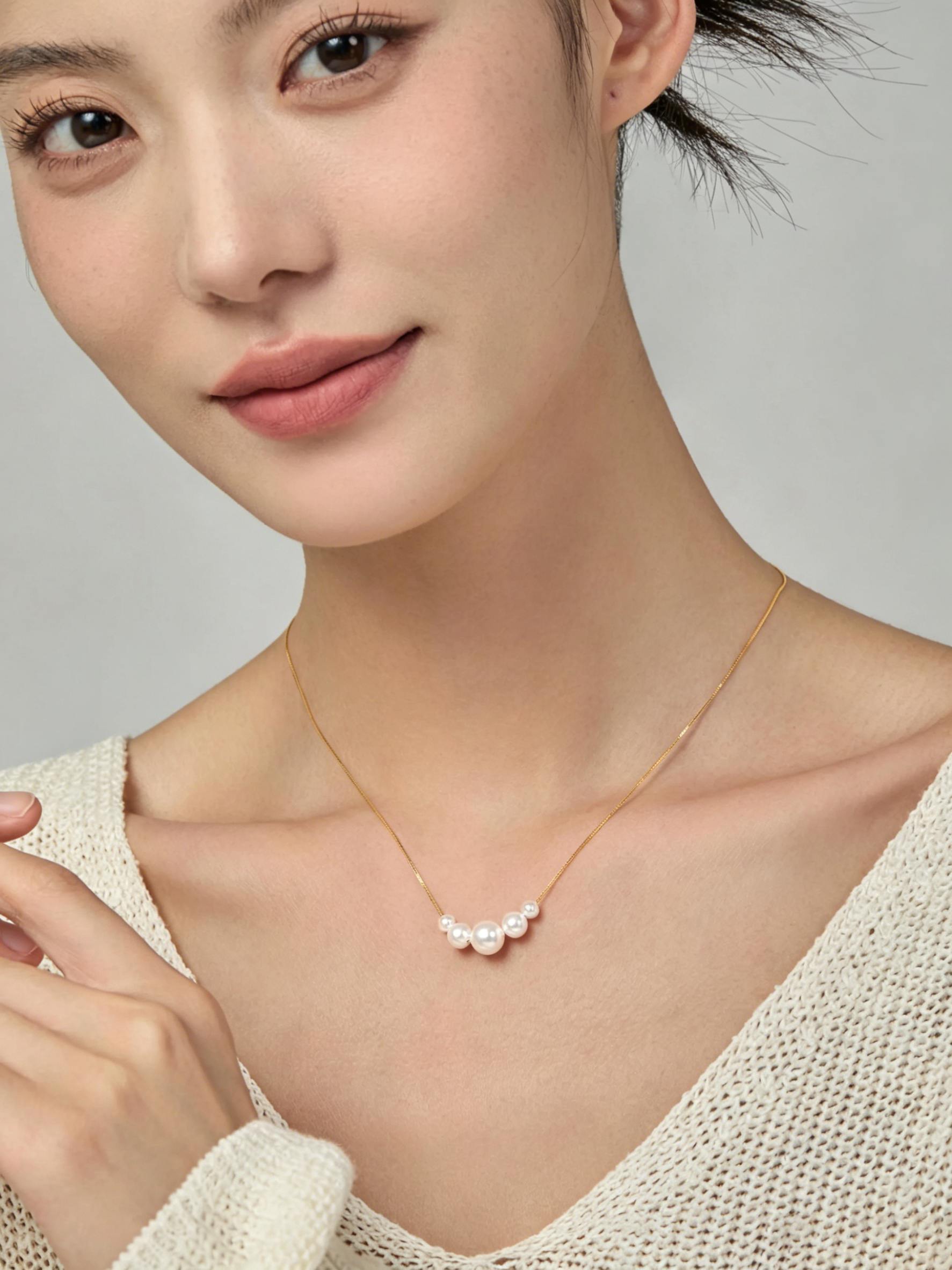 Smile Pearl Necklace